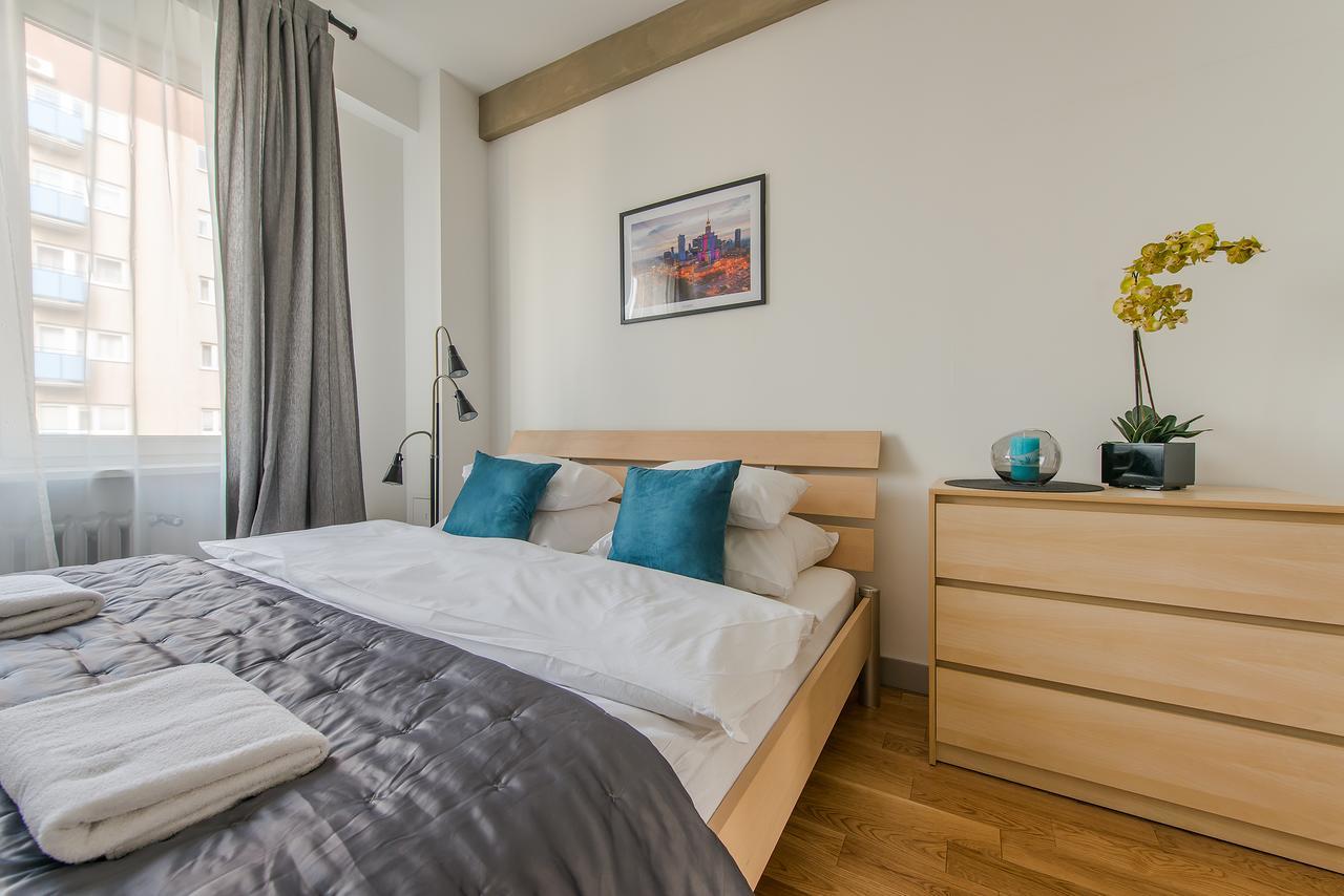 Chmielna 73 P&O Serviced Apartments Warschau Buitenkant foto