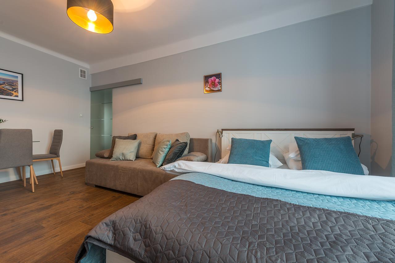Chmielna 73 P&O Serviced Apartments Warschau Buitenkant foto